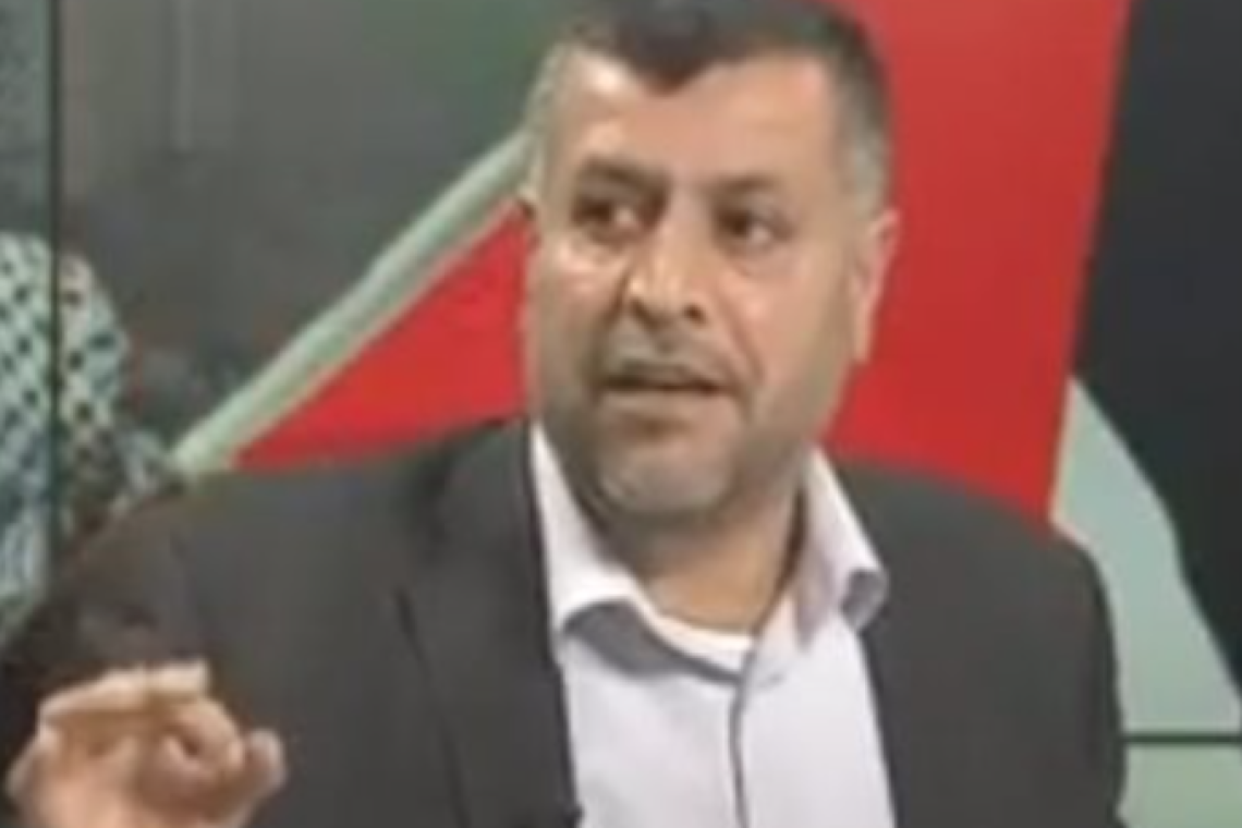 عاجل | القيادي في حماس محمود مرداوي يدعو واشنطن لوقف الحرب ويؤكد الجاهزية لبدء مفاوضات شاملة حول غزة . 