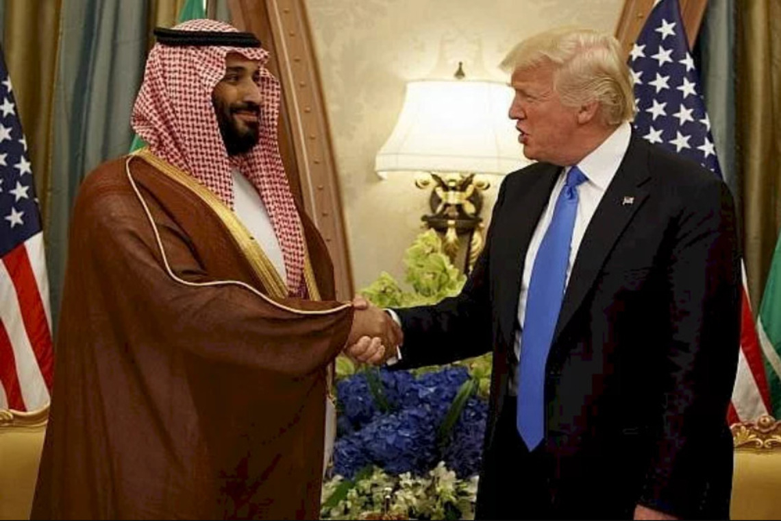 عاجل | ترامب يبدأ زيارة إلى السعودية وسط توتر إقليمي ويشارك في قمة خليجية لبحث ملفات أمنية واقتصادية .